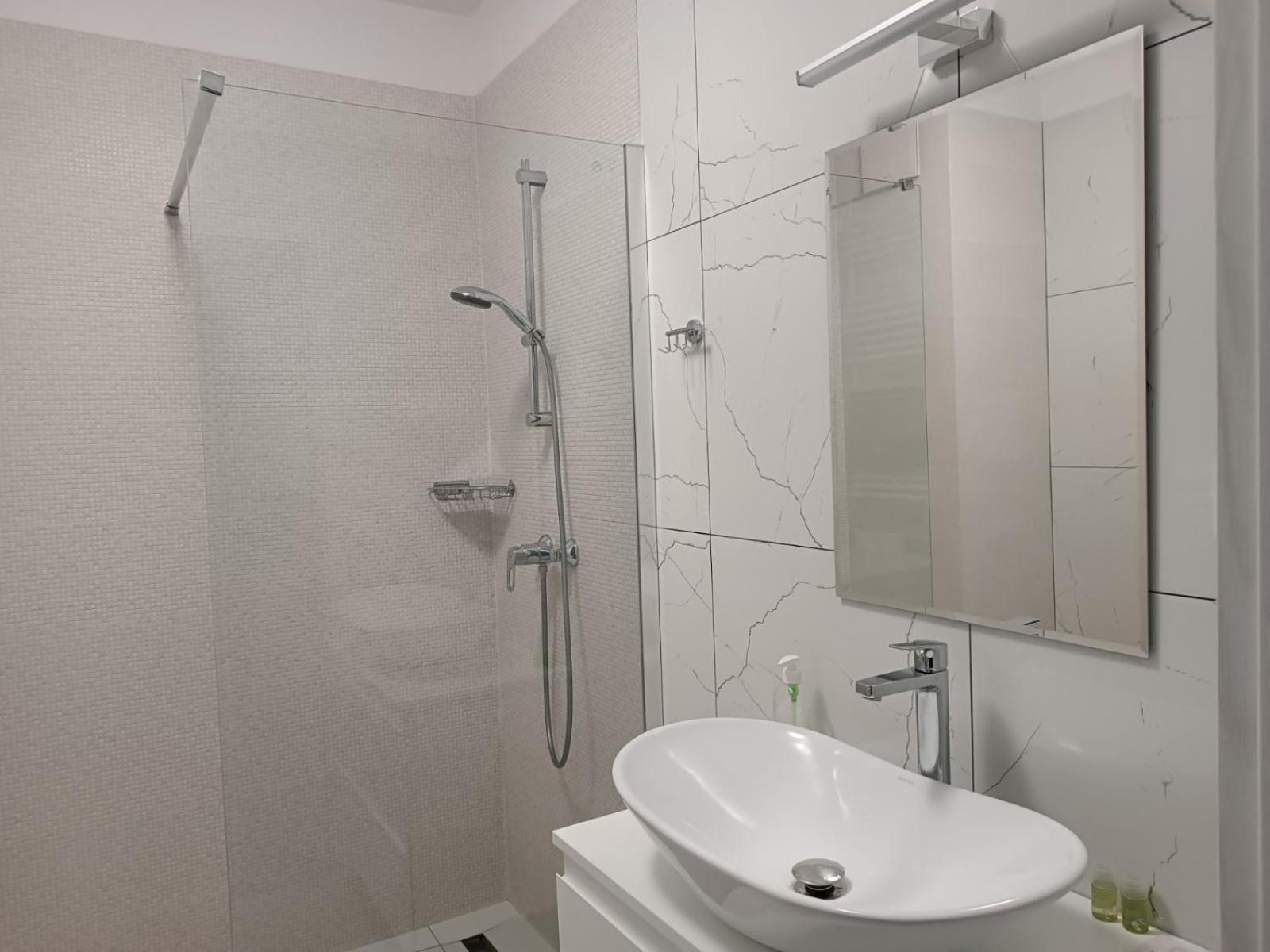 Apartamenty Wiktoryn 6A Varşova Dış mekan fotoğraf